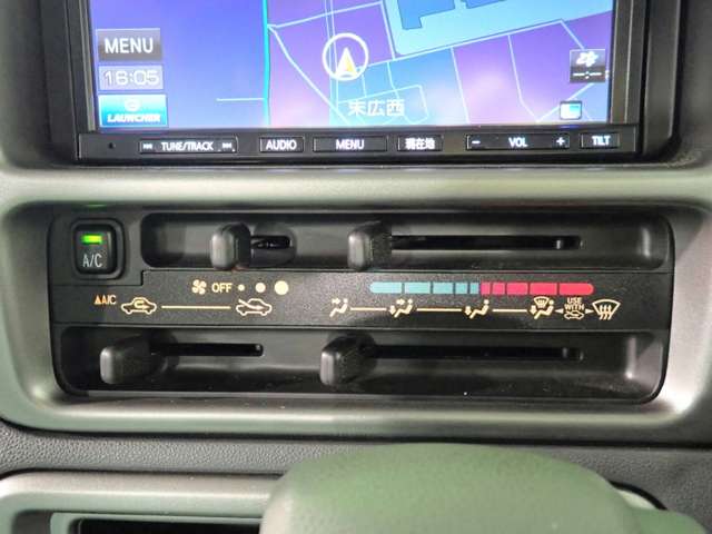 Daihatsu Hijet Deck Van 8