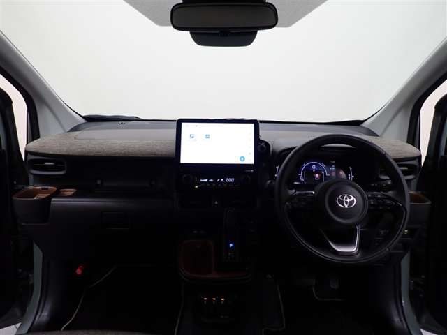 Toyota Sienta 7