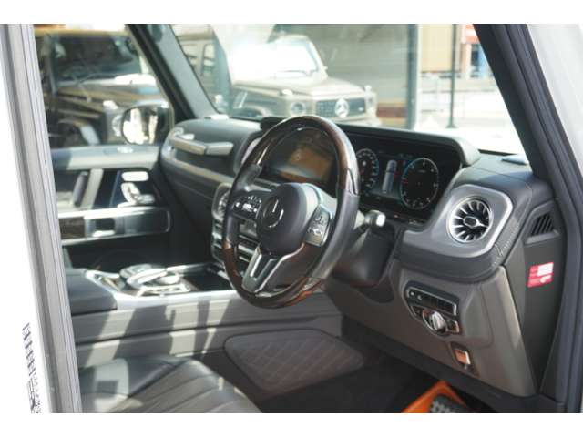 Mercedes-Benz G-Class 11