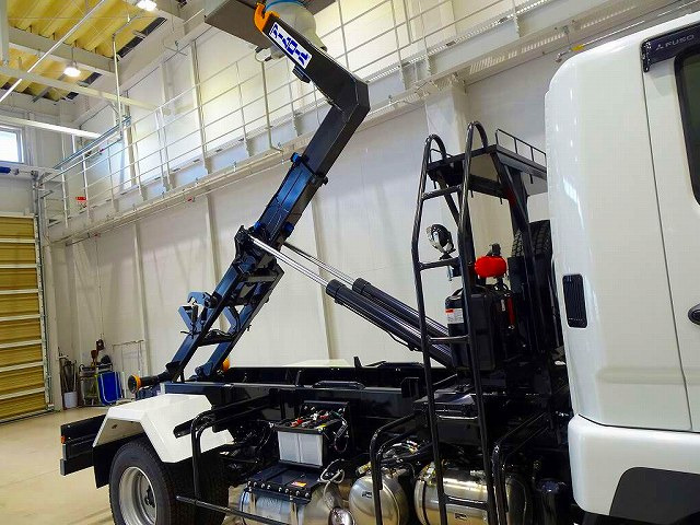 Mitsubishi Fuso Fighter 6