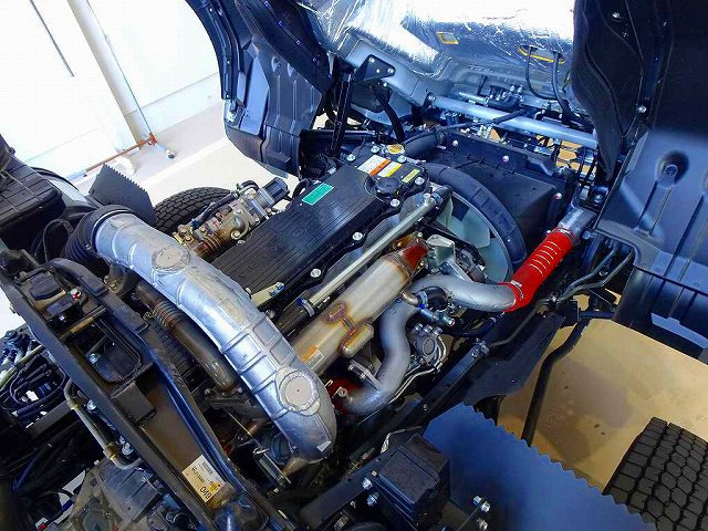 Mitsubishi Fuso Fighter 9