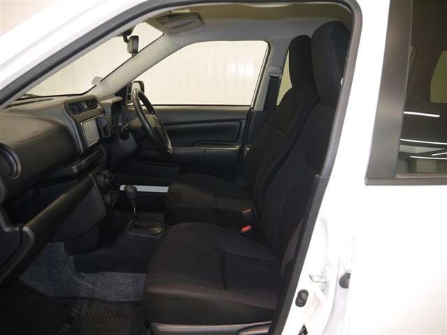 Toyota Succeed Van 9