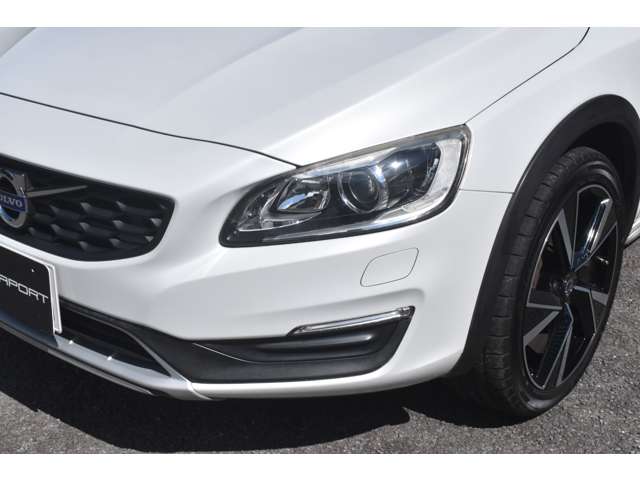 Volvo V60 Cross Country 13