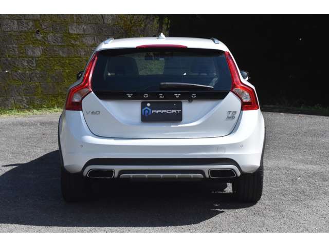 Volvo V60 Cross Country 8