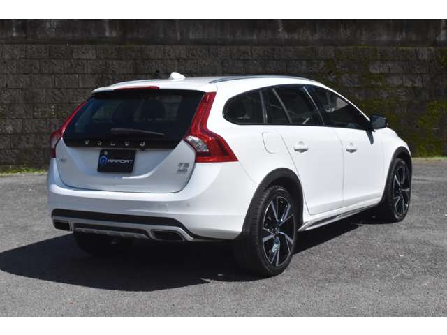 Volvo V60 Cross Country 9