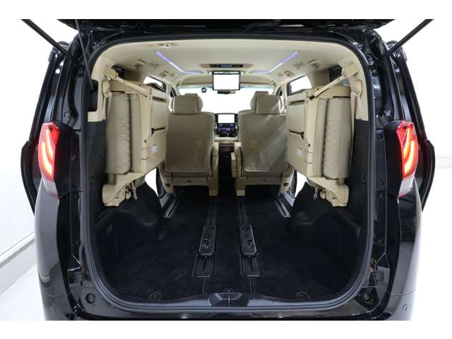 Toyota Alphard 10
