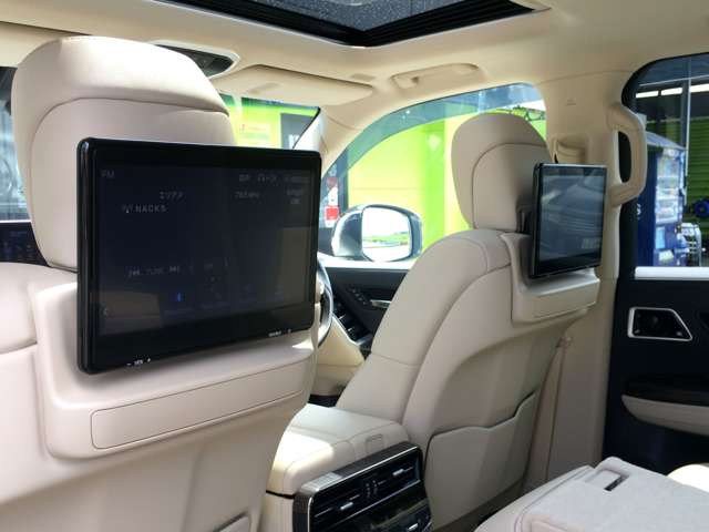 Toyota Land Cruiser 300 5