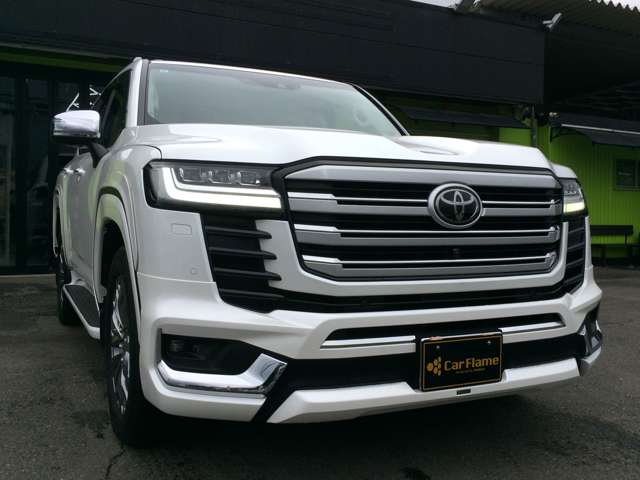 Toyota Land Cruiser 300 7
