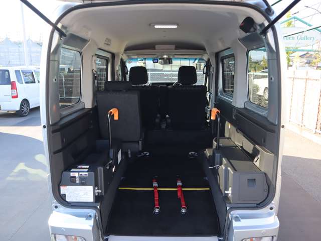 Daihatsu Atrai 8