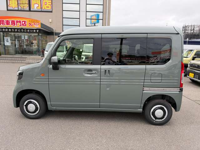 Honda N-VAN 8