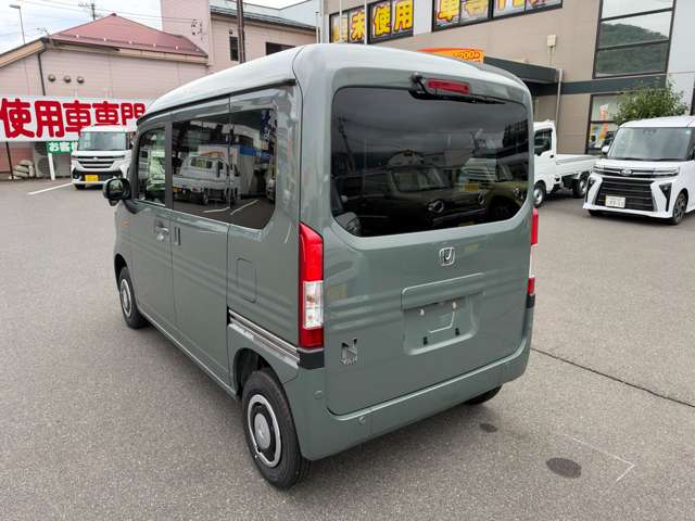 Honda N-VAN 9