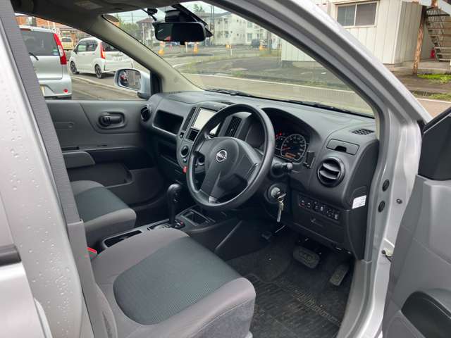 Nissan AD 10