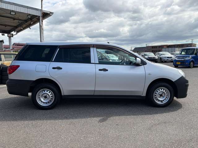 Mazda Familia Van 9