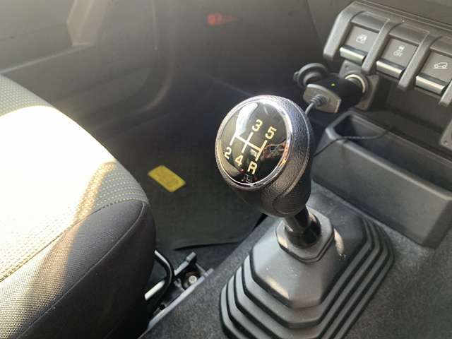 Suzuki Jimny Sierra 9