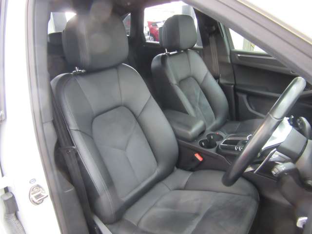 Porsche Macan 7