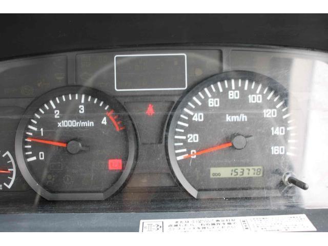 Isuzu Elf 8