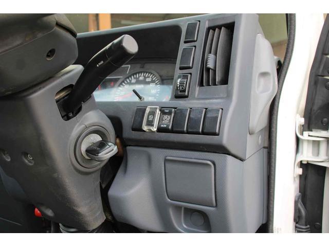 Isuzu Elf 9