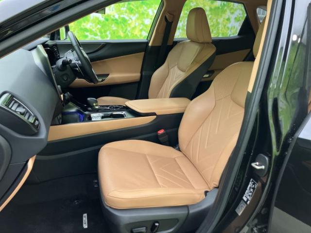 Lexus NX 8