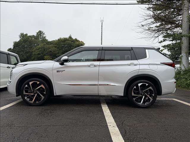 Mitsubishi Outlander 6