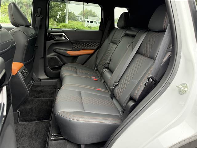 Mitsubishi Outlander 10