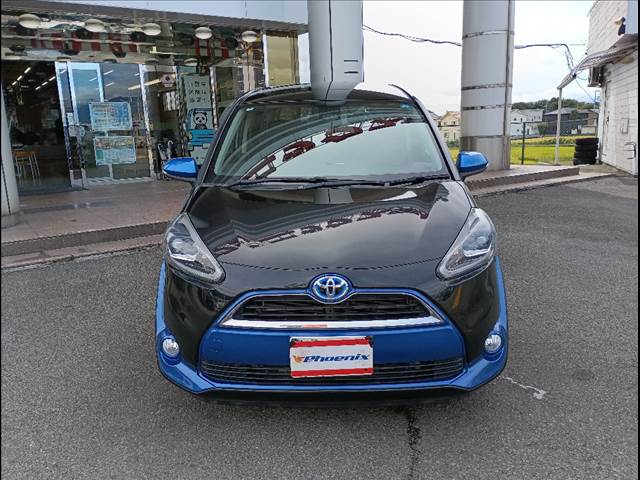 Toyota Sienta 4
