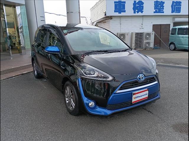 Toyota Sienta 5