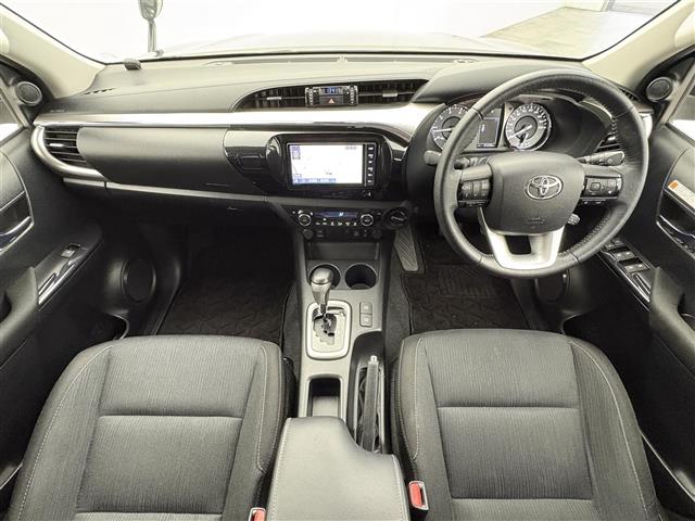Toyota Hilux 5