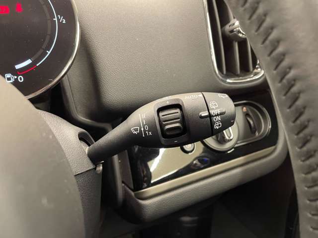 MINI Crossover 10