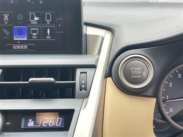 Lexus NX 10
