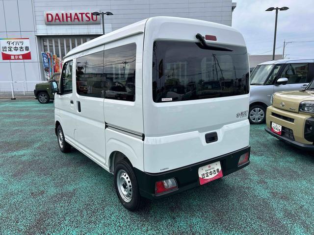 Daihatsu Hijet Cargo 11