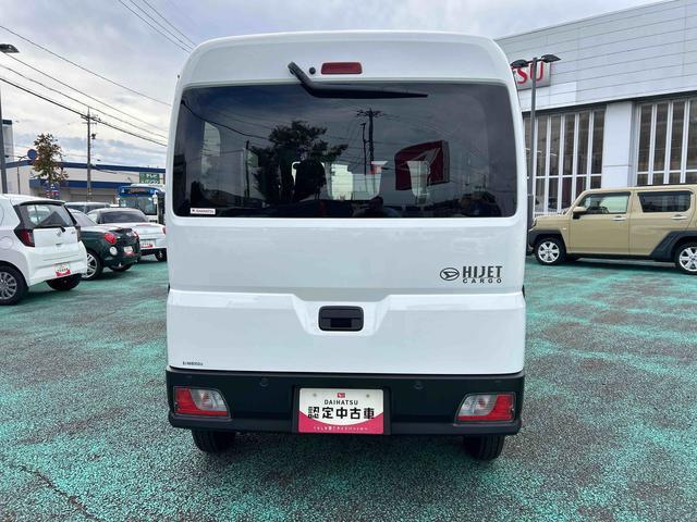 Daihatsu Hijet Cargo 5