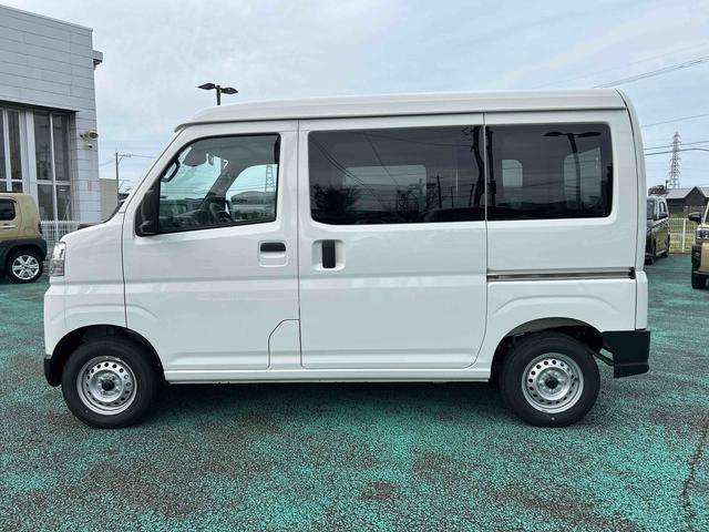 Daihatsu Hijet Cargo 7