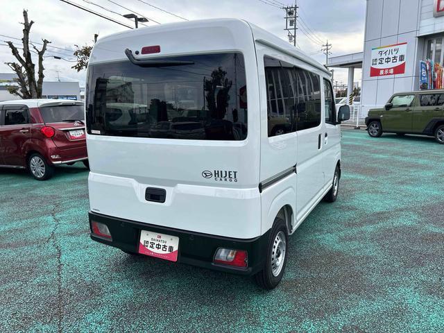 Daihatsu Hijet Cargo 10