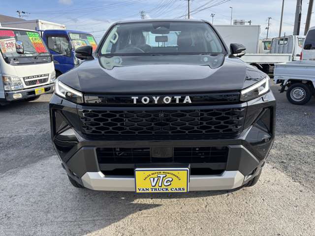 Toyota Hilux 2