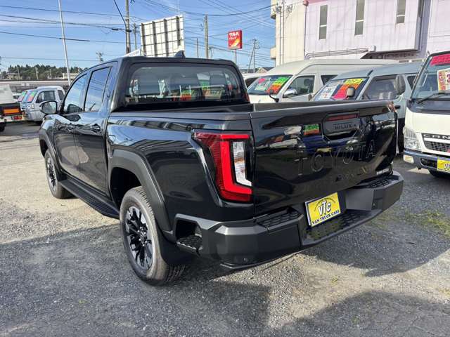 Toyota Hilux 3