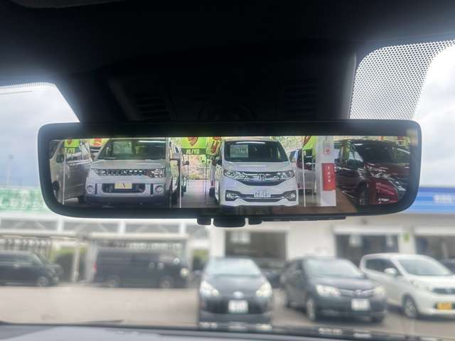 Toyota Crown Crossover 12