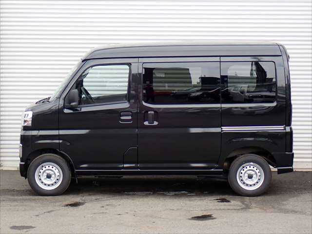 Daihatsu Hijet Cargo 3