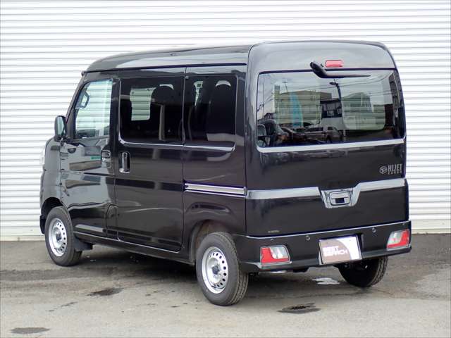 Daihatsu Hijet Cargo 4