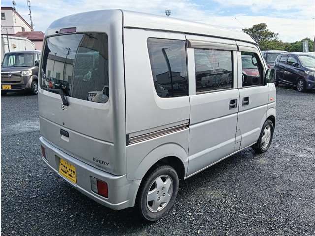 Suzuki Every 12