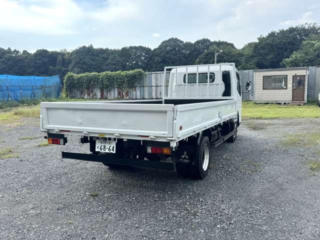 Mitsubishi Fuso Canter 4