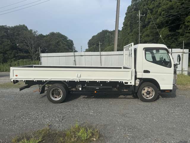 Mitsubishi Fuso Canter 9