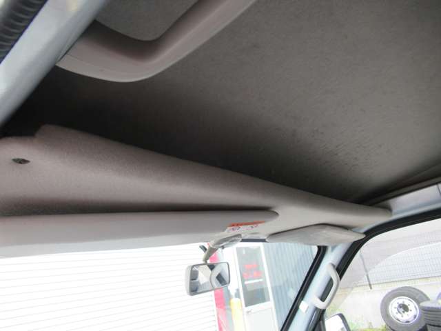 Daihatsu Hijet Deck Van 12