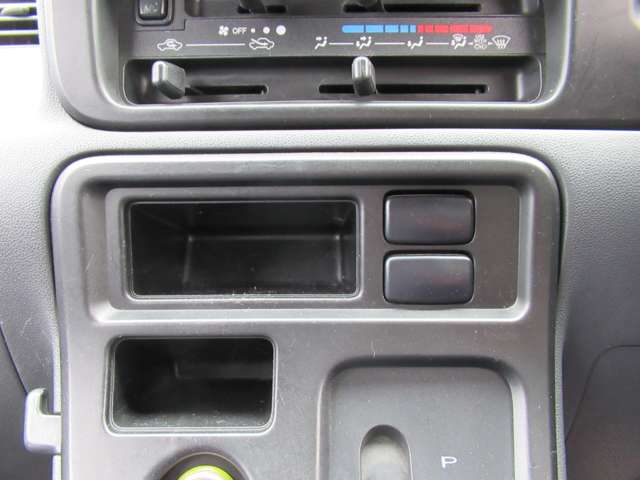Daihatsu Hijet Deck Van 7
