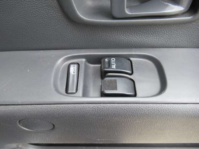 Daihatsu Hijet Deck Van 8