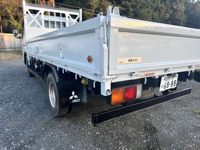 Mitsubishi Fuso Canter 11