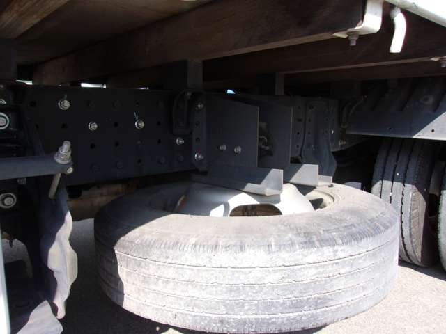 Mitsubishi Fuso Canter 10