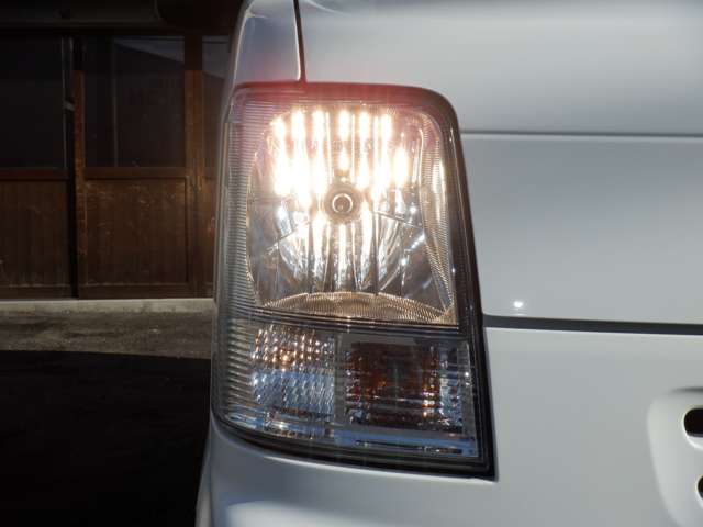 Nissan NV100 Clipper 11