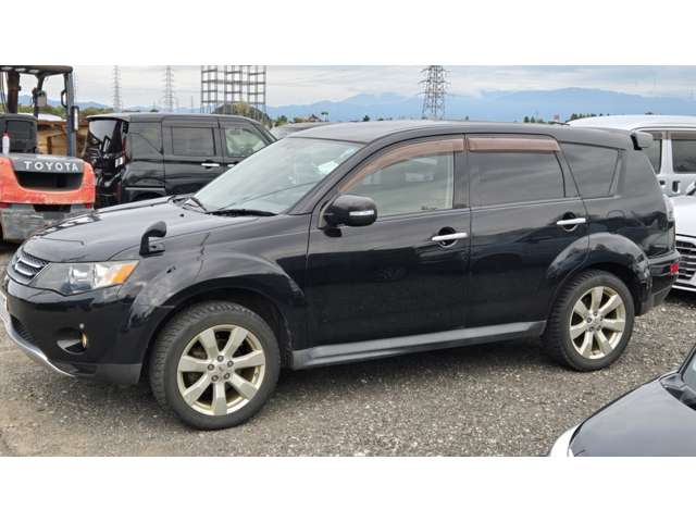Mitsubishi Outlander 4
