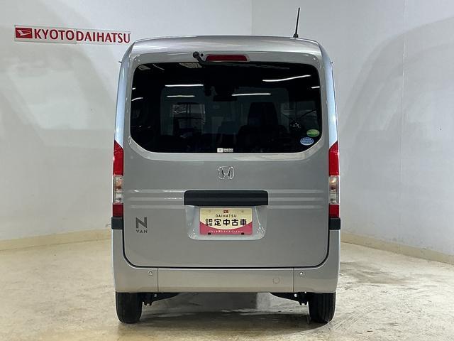 Honda N-VAN 11
