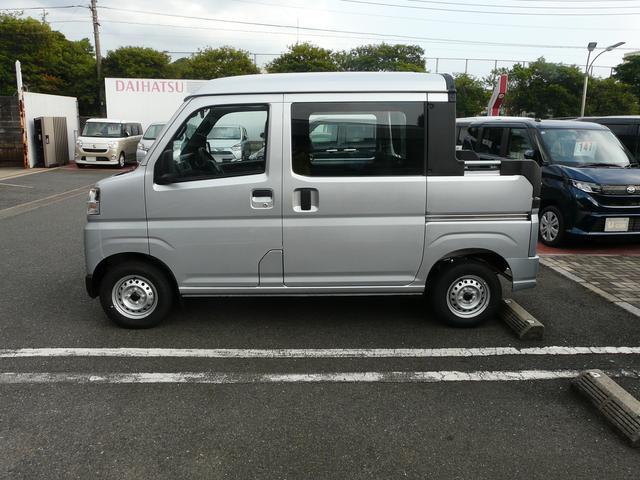 Daihatsu Hijet Deck Van 10